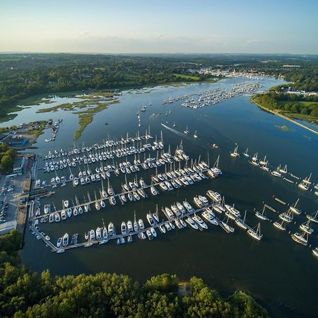 Mercury Yacht Harbour And Holiday Park Bursledon Exteriér fotografie