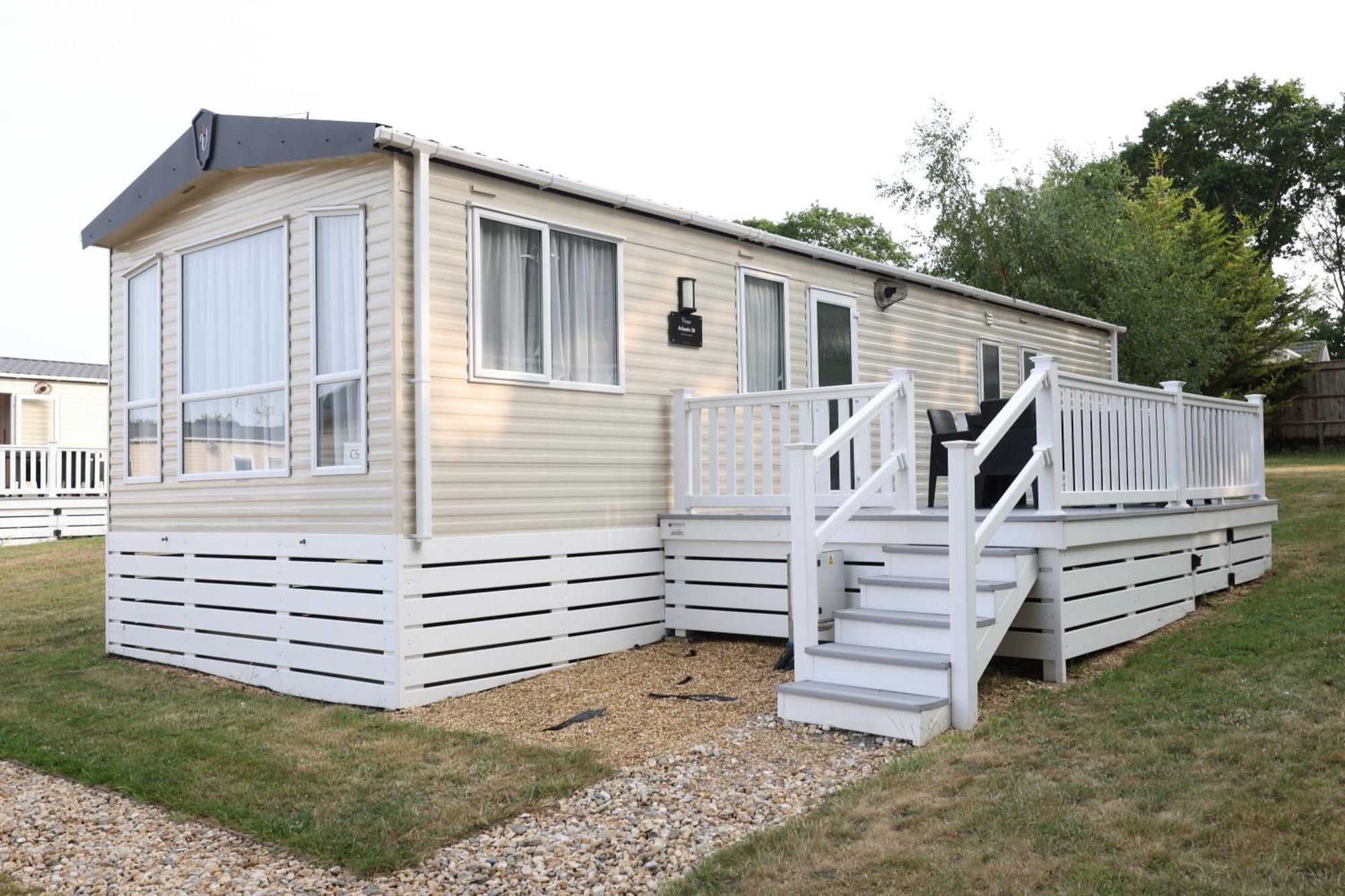 Mercury Yacht Harbour And Holiday Park Bursledon Exteriér fotografie
