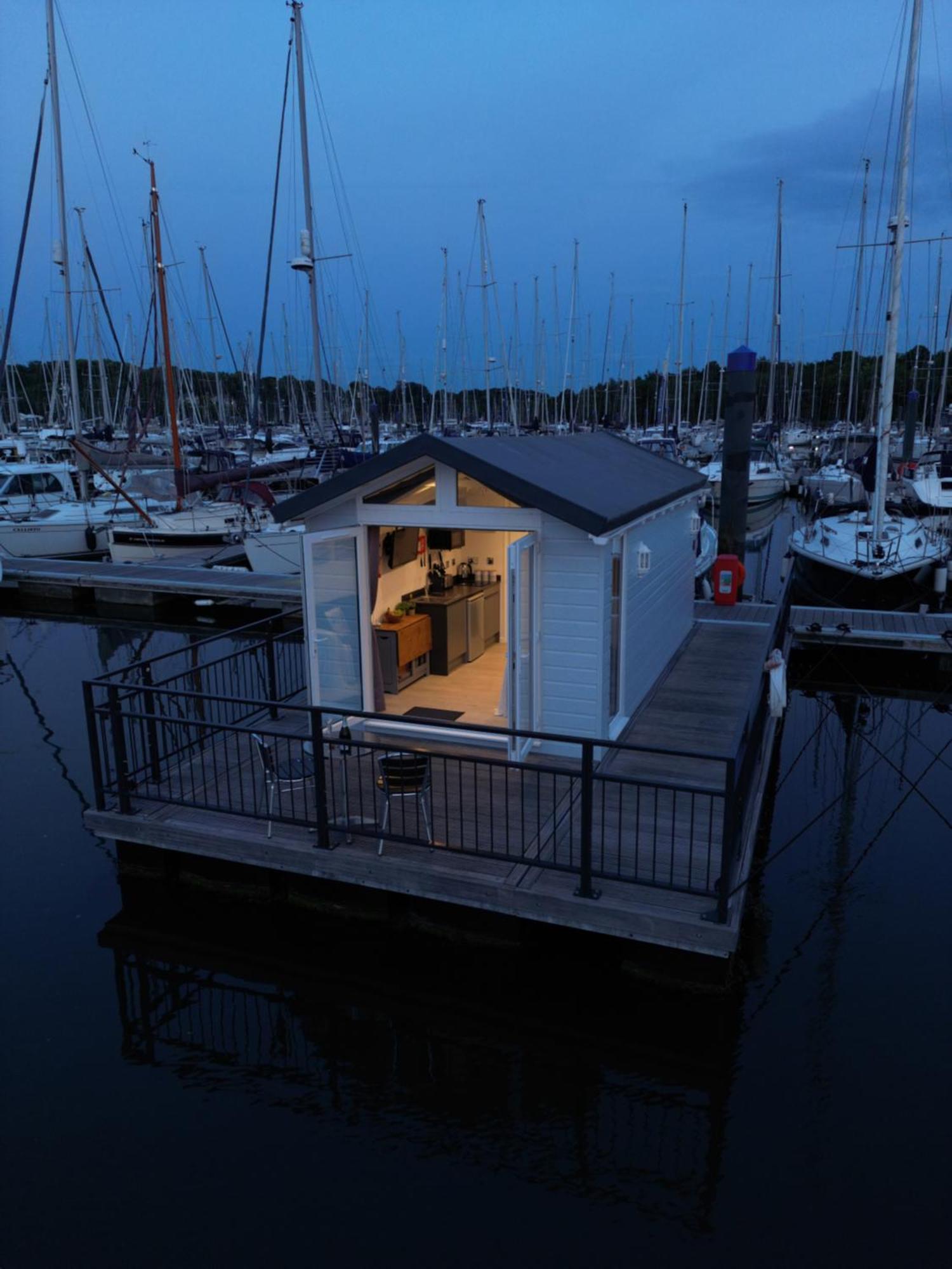 Mercury Yacht Harbour And Holiday Park Bursledon Exteriér fotografie