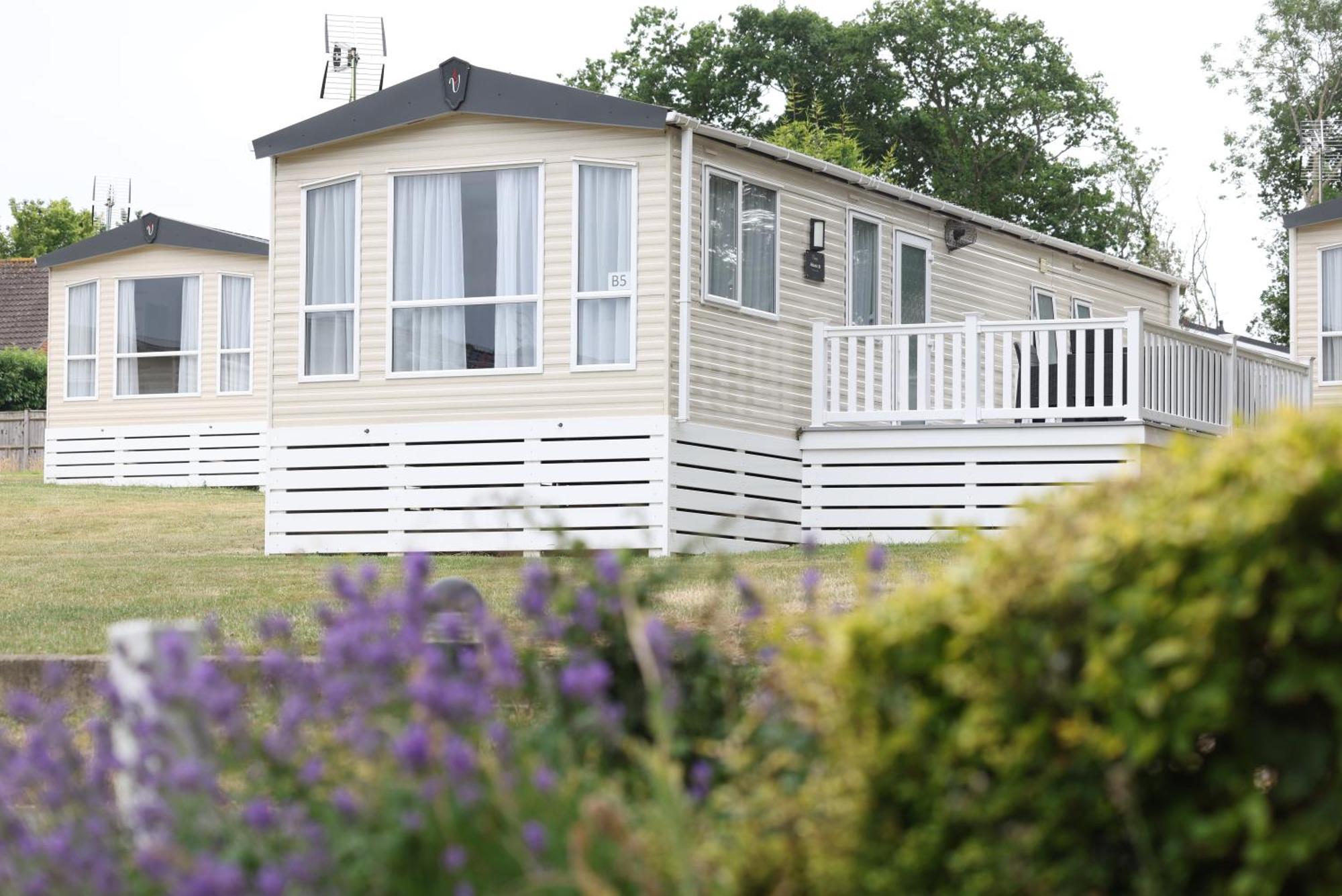 Mercury Yacht Harbour And Holiday Park Bursledon Exteriér fotografie