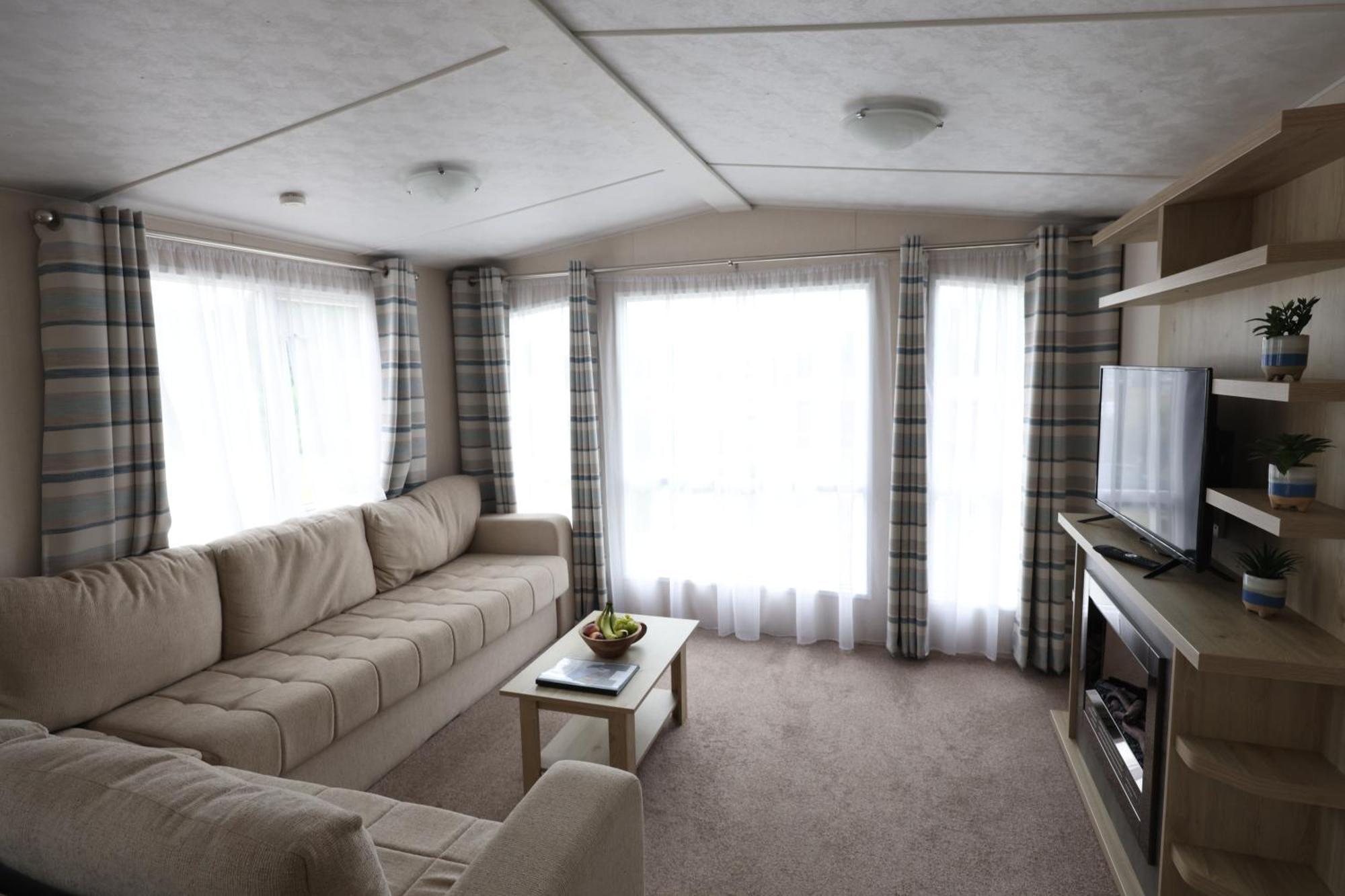 Mercury Yacht Harbour And Holiday Park Bursledon Exteriér fotografie