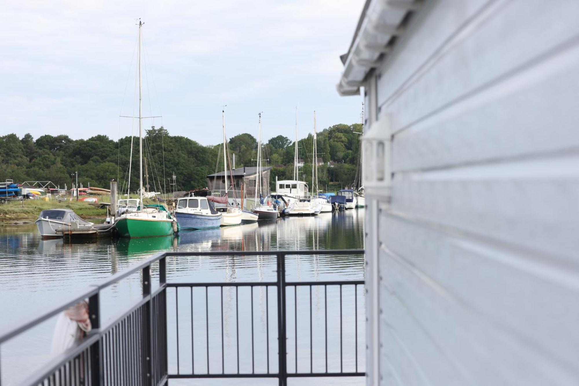 Mercury Yacht Harbour And Holiday Park Bursledon Exteriér fotografie