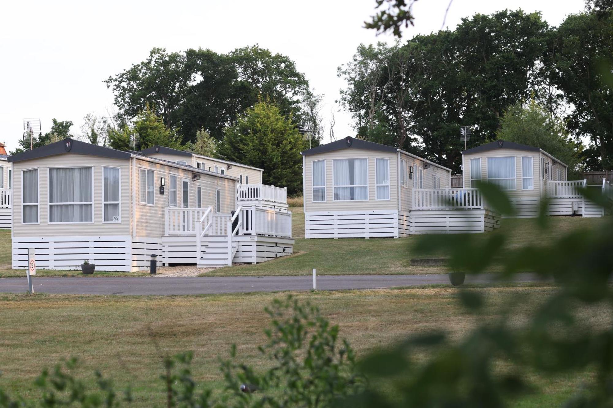 Mercury Yacht Harbour And Holiday Park Bursledon Exteriér fotografie