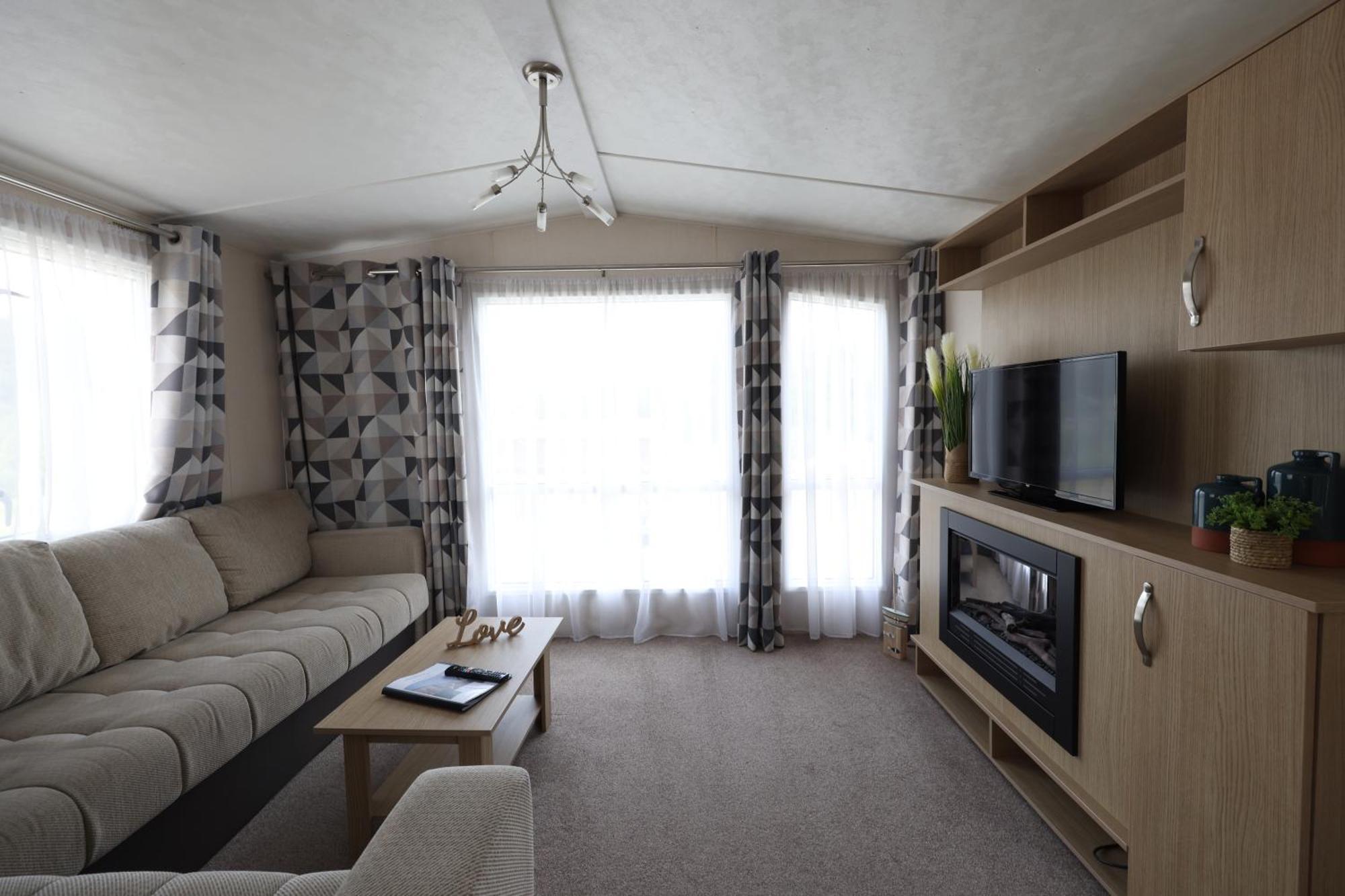 Mercury Yacht Harbour And Holiday Park Bursledon Exteriér fotografie