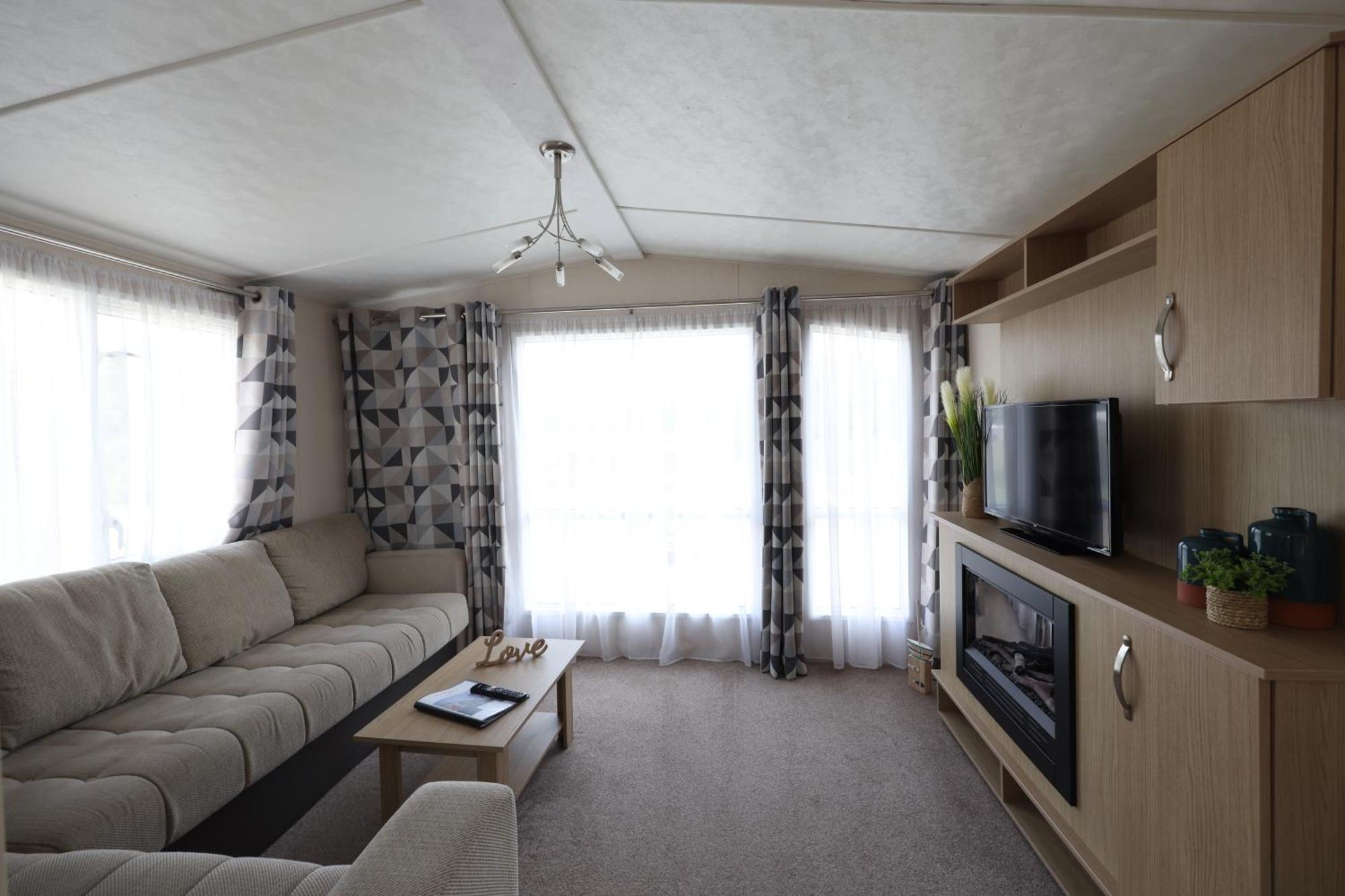 Mercury Yacht Harbour And Holiday Park Bursledon Exteriér fotografie