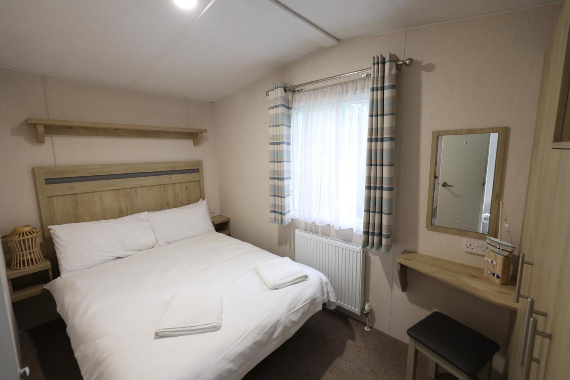 Mercury Yacht Harbour And Holiday Park Bursledon Exteriér fotografie